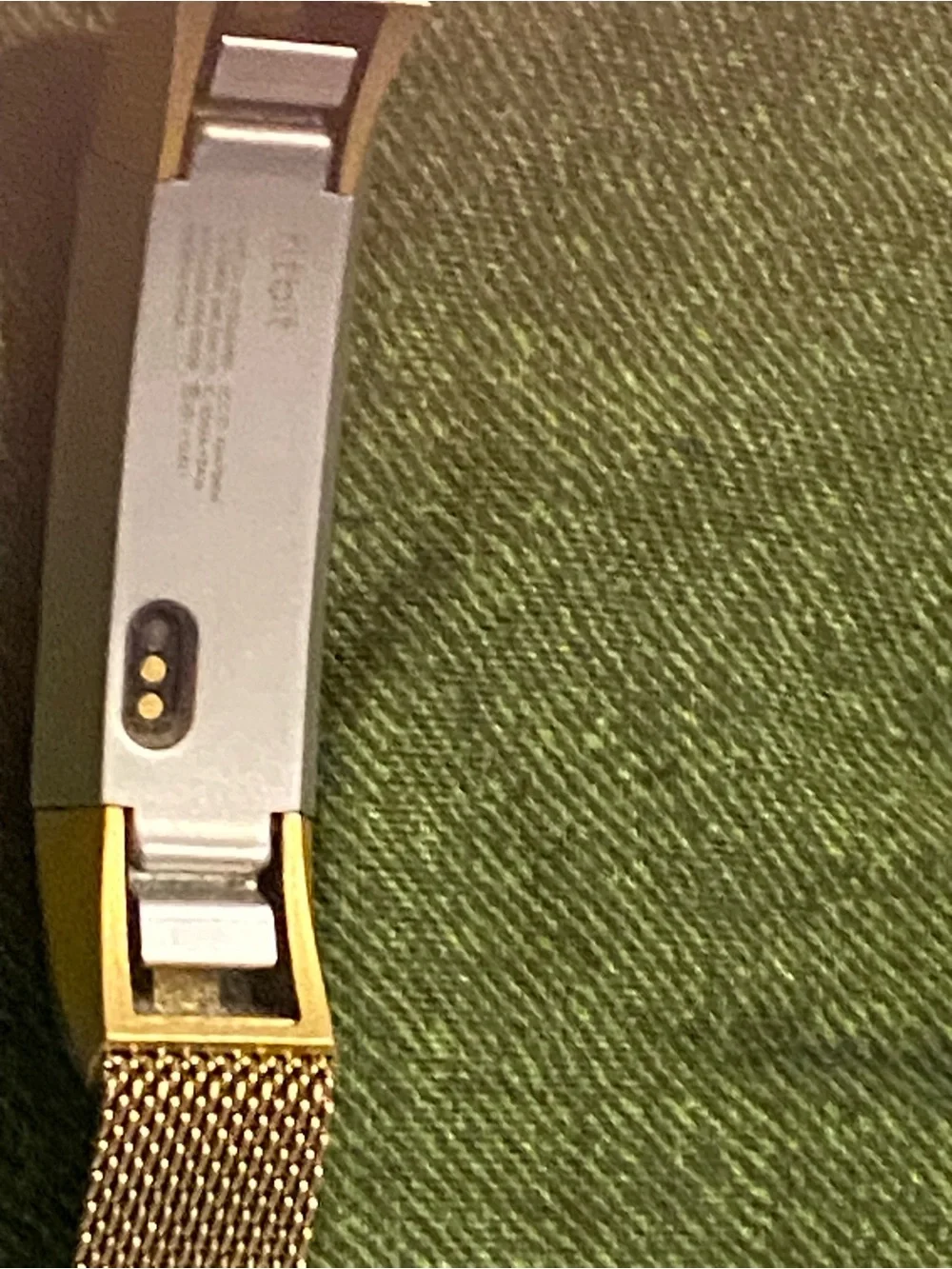 fitbit Rose Gold Metal Mesh Band Smart Tracker with Black Display